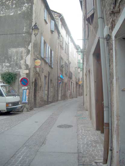 olargues-street