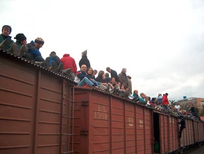 riobamba allausi train ecuador coach roof